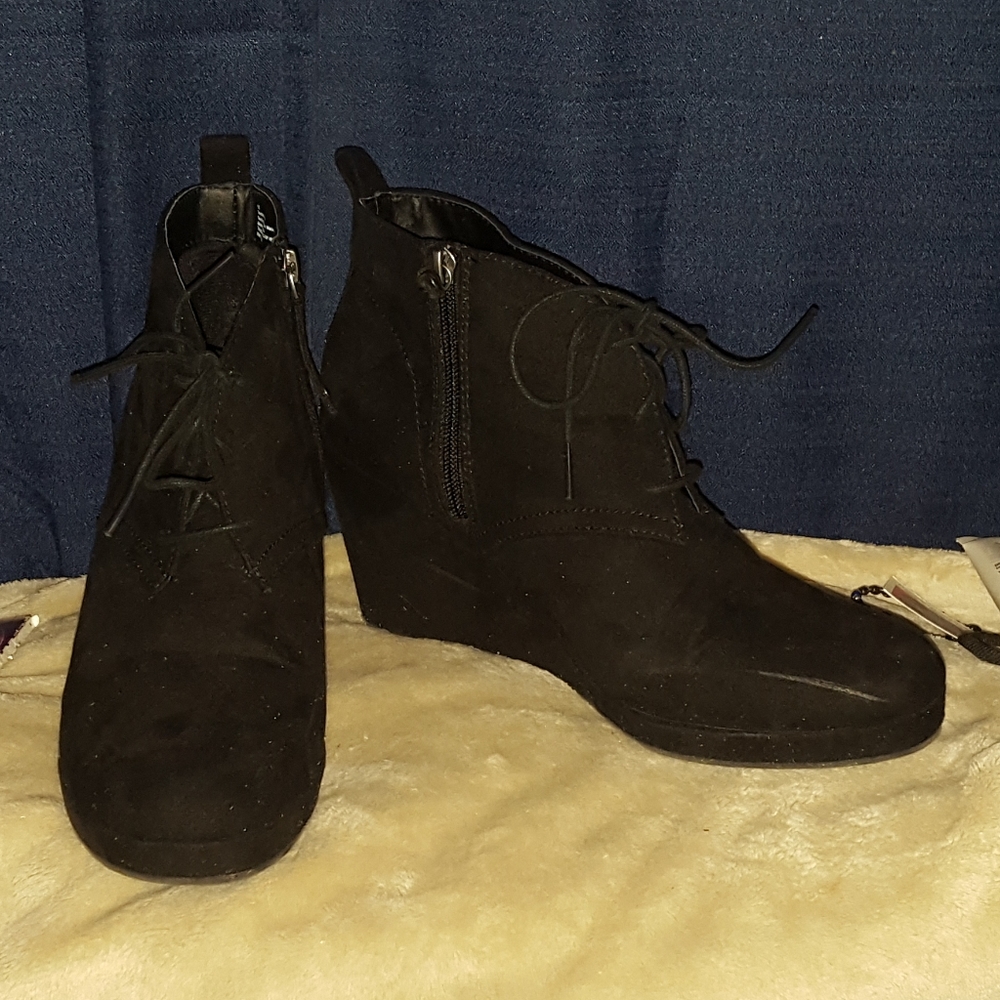 Dolce Vita booties